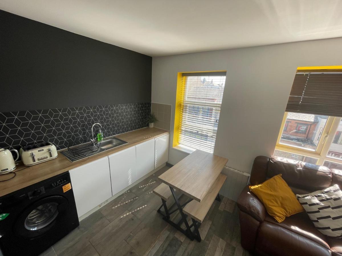 The Willow - Superb Spacious 3 Bed Room Apartment בלקפול מראה חיצוני תמונה
